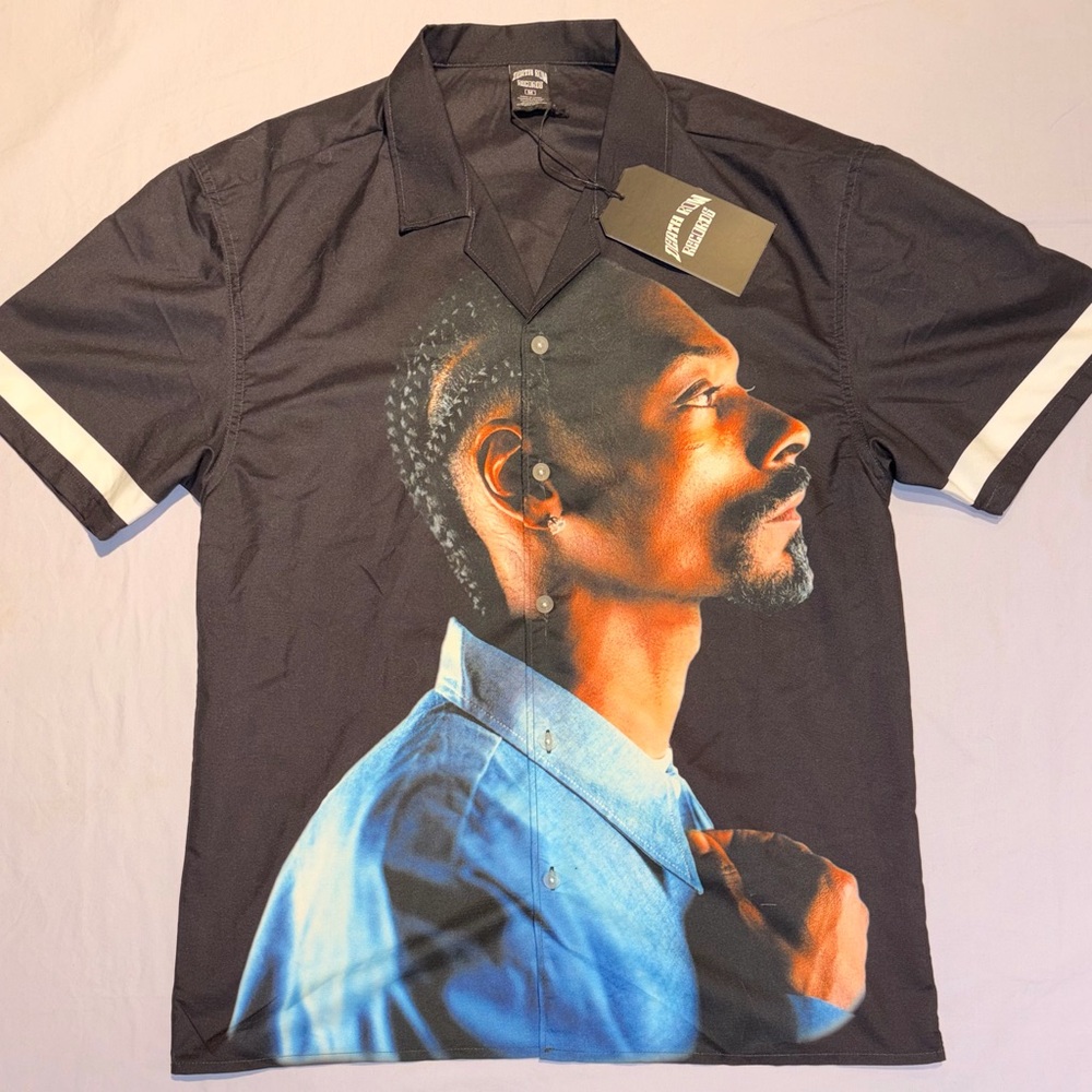 Snoop Dogg Death Row Records Sublimation Short Sleeve Woven Button Up Size M